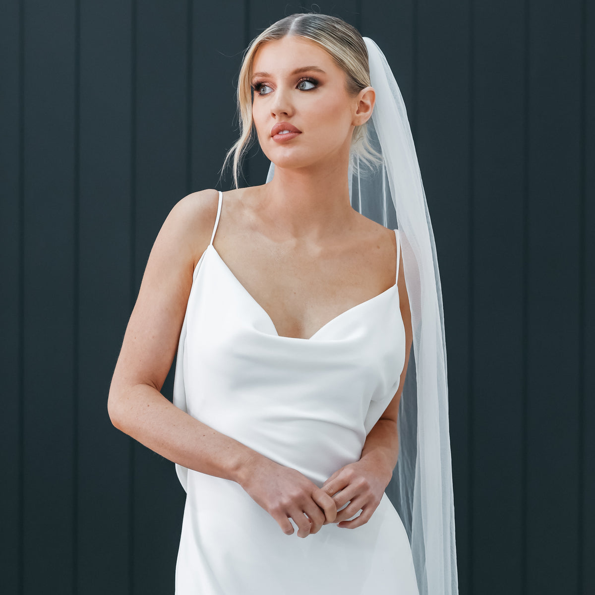 Isla SeeMe veil worn with an ivory bridal gown